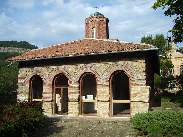 640px Church of SS. Peter and Paul Tarnovo