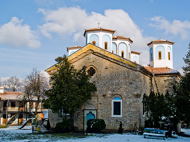 640px EtropoleMonasteryChurch