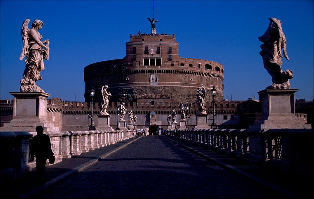 1024px Castel S AngeloJanuary2004