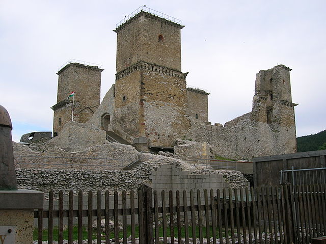 640px Diosgyor castle