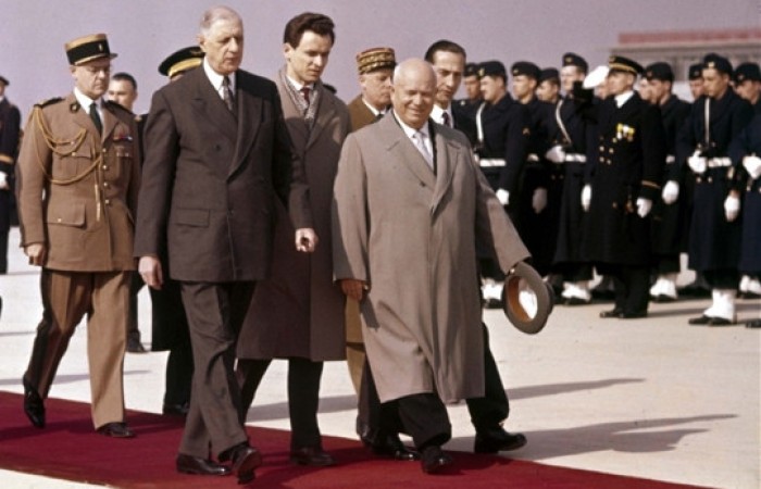 Посрещане на Хрушчов на летище Орли, 1966.